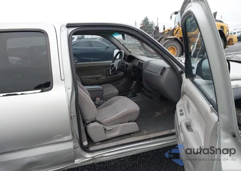 2001 Toyota Tacoma Base V6 from USA, damaged, VIN 5TEHN72N61Z820171